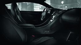 Aston Martin Vanquish Carbon Edition (2015) - widok ogólny wnętrza z przodu