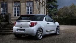 Citroen DS3 Cabrio Facelifting (2015) - widok z tyłu