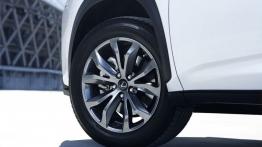 Lexus NX 200t F-Sport (2015) - koło