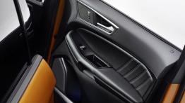Ford Edge II Sport (2015) - drzwi pasażera od wewnątrz