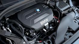 BMW 220d xDrive Gran Tourer (2015) - silnik