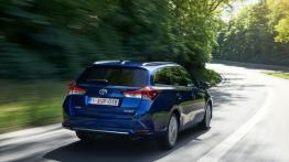 Toyota Auris II Touring Sports Facelifting (2015) - widok z tyłu