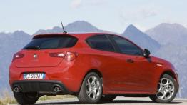 Alfa Romeo Giulietta Sprint (2015) - prawy bok