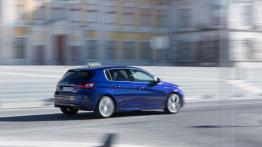 Peugeot 308 II Hatchback GT (2015) - widok z tyłu