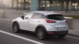 Mazda CX-3 SKYACTIV-G (2015) - widok z tyłu