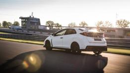 Honda Civic IX Type R (2015) - widok z tyłu