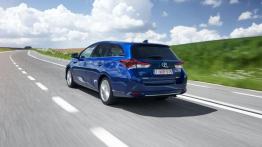 Toyota Auris II Touring Sports Facelifting (2015) - widok z tyłu