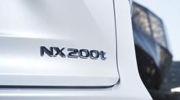 Lexus NX 200t F-Sport (2015) - emblemat
