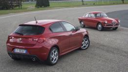 Alfa Romeo Giulietta Sprint (2015) - prawy bok