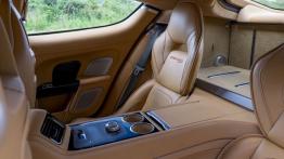 Aston Martin Rapide S (2015) - widok ogólny wnętrza