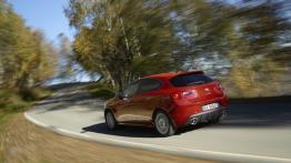 Alfa Romeo Giulietta Sprint (2015) - lewy bok