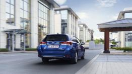 Toyota Auris II Touring Sports Facelifting (2015) - widok z tyłu