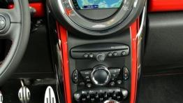 Mini Paceman John Cooper Works (2015) - konsola środkowa