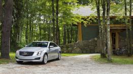 Cadillac ATS Coupe (2015) - widok z przodu