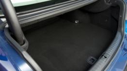 Hyundai Genesis II (2015) - bagażnik