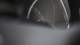 Peugeot 208 Hatchback 3d Facelifting THP Ice Silver (2015) - prędkościomierz