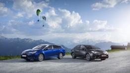 Toyota Avensis III Kombi Facelifting (2015) - lewy bok