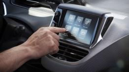 Peugeot 208 Hatchback 3d Facelifting THP Ice Silver (2015) - ekran systemu multimedialnego