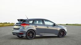 Ford Focus III ST Hatchback Facelifting (2015) - prawy bok