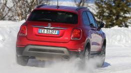 Fiat 500X Cross (2015) - widok z tyłu
