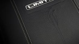 Ram 1500 Laramie Limited (2015) - podłokietnik przedni