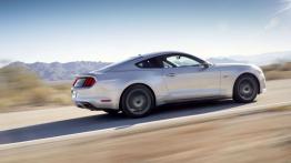 Ford Mustang VI GT (2015) - prawy bok