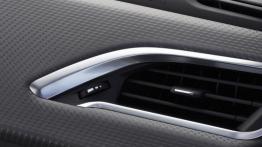 Peugeot 208 Hatchback 3d Facelifting THP Ice Silver (2015) - nawiew