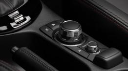 Mazda CX-3 SKYACTIV-G (2015) - panel sterowania na tunelu środkowym