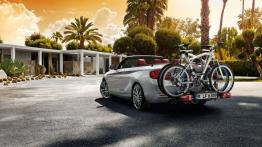 BMW serii 2 Cabrio (2015) - bagażnik na rowery