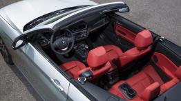 BMW serii 2 Cabrio (2015) - wnętrze - widok z góry