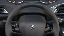 Peugeot 308 II Hatchback GT (2015) - kokpit