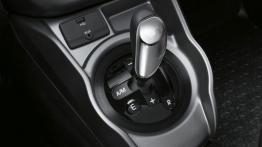 Fiat Doblo III Van Facelifting (2015) - dźwignia zmiany biegów