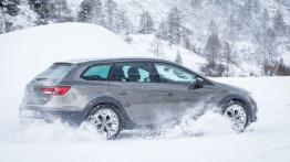 Seat Leon III X-Perience (2015) - prawy bok