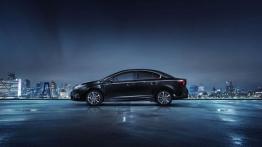 Toyota Avensis III Sedan Facelifting (2015) - lewy bok