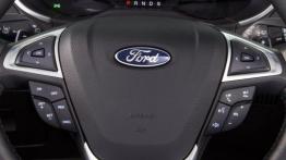 Ford Edge II (2015) - kierownica