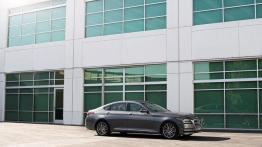 Hyundai Genesis II (2015) - prawy bok