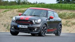 Mini Paceman John Cooper Works (2015) - widok z przodu