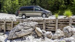 Mercedes Marco Polo ACTIVITY 220 CDI (2015) - prawy bok