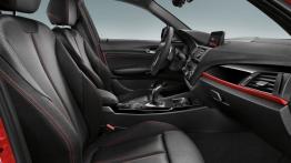 BMW serii 1 F20 Facelifting (2015) - widok ogólny wnętrza z przodu