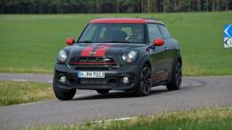 Mini Paceman John Cooper Works (2015) - widok z przodu