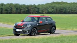 Mini Paceman John Cooper Works (2015) - widok z przodu