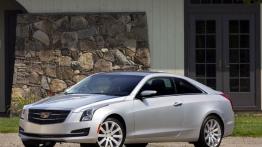 Cadillac ATS Coupe (2015) - lewy bok