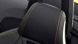 Audi TTS III Roadster (2015) - zagłówek na fotelu kierowcy, widok z przodu