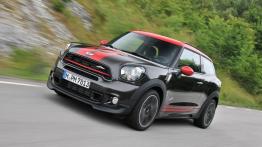 Mini Paceman John Cooper Works (2015) - widok z przodu
