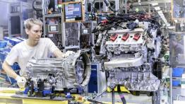 Volkswagen Touareg II Facelifting (2015) - taśma produkcyjna