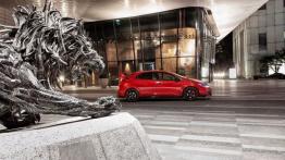 Honda Civic IX Type R (2015) - prawy bok