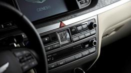 Hyundai Genesis II (2015) - konsola środkowa