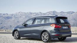 BMW 220d xDrive Gran Tourer (2015) - widok z tyłu