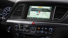 Hyundai Genesis II (2015) - nawigacja gps