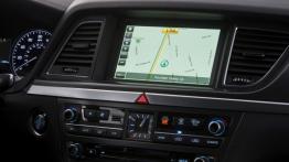 Hyundai Genesis II (2015) - nawigacja gps